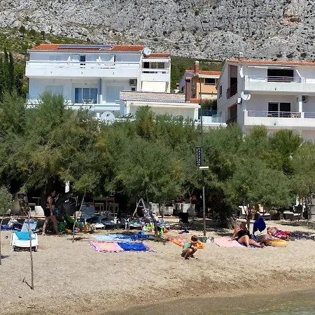 Anastazija Sea View * 奥米什