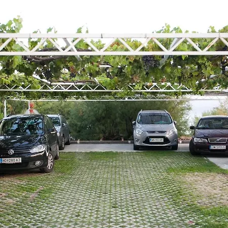 Anastazija Sea View *