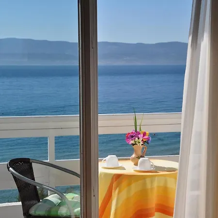 公寓 Anastazija Sea View 奥米什